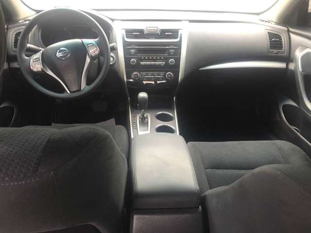 Nissan Altima 2015 photo 12